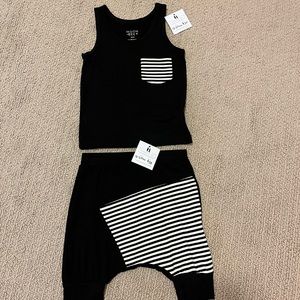 BNWT Moon & Beck outfit size 18-24 months